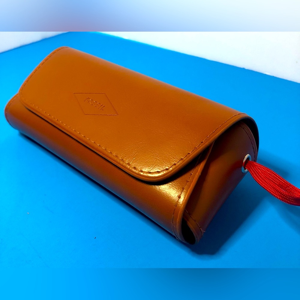 Fossil Leather Glasses Sunglasses Soft Case With Magnetic Closure Auburn